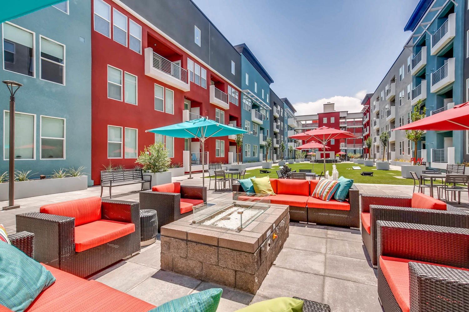 Visit our Luxury Apartments in Southwest Las Vegas NV The Mercer